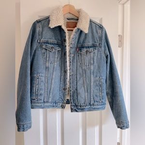Levi’s Original Sherpa Jacket, Women’s Size Small